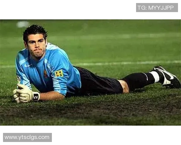 留长发的足球明星们如何在赛场上展现个性与风采 留长发的足球明星们如何在赛场上展现个性与风采